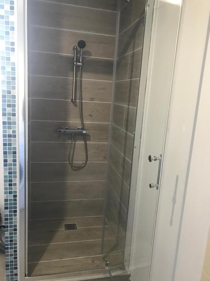 Maison Romi Aeroport Tille 2 A 4 Personnes Luaran gambar