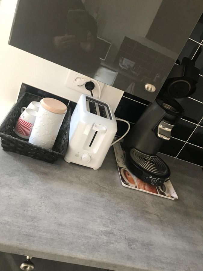 Maison Romi Aeroport Tille 2 A 4 Personnes Luaran gambar